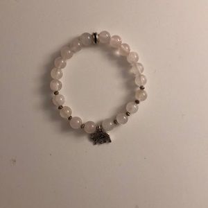 White beaded bracelet